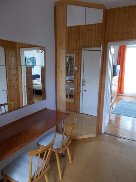 Liliom Apartments Balatonfuered Esterno foto